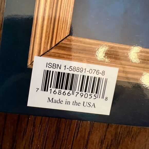 World Of Animals: book 4 By Ana Bernabe Viking Folk Art Acrylic Paint. - Picture 4 of 4